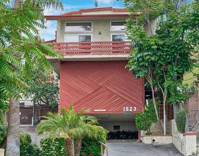 1523 E Windsor Road #109B Glendale, CA 91205