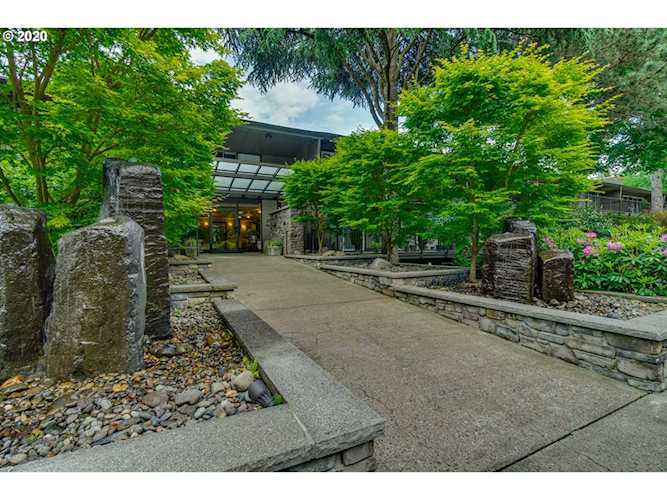 16250 Pacific Hwy #81 Lake Oswego, OR 97034