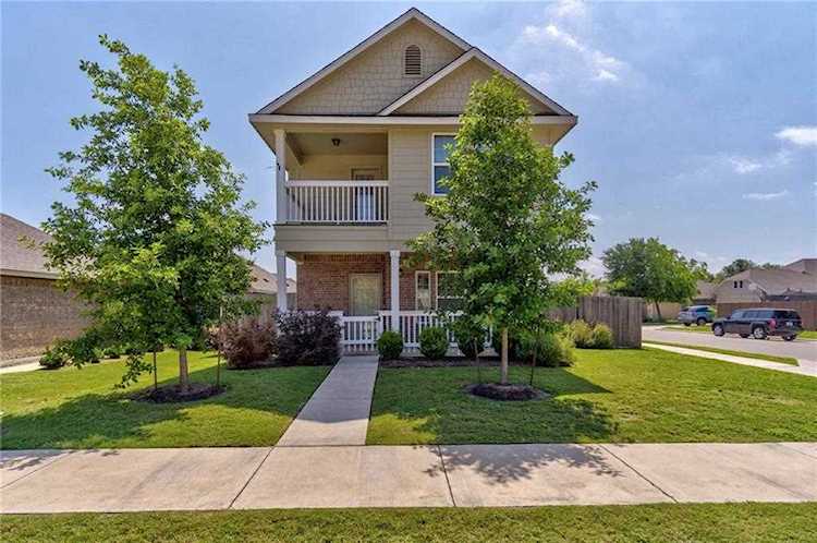 538 Stonewood Ln Buda, TX 78610
