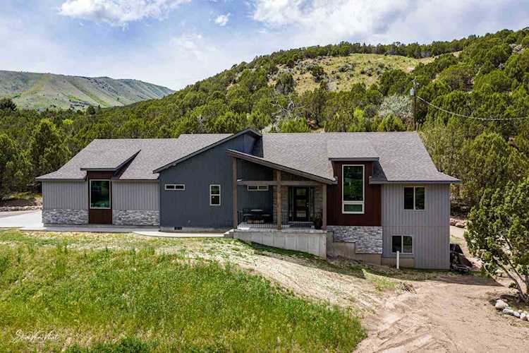 2993 Hawkweed St. Pocatello, ID 83204