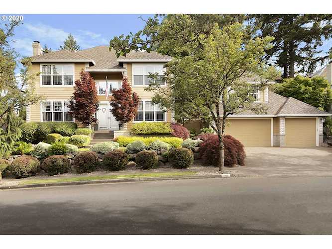 2416 Remington Dr West Linn, OR 97068