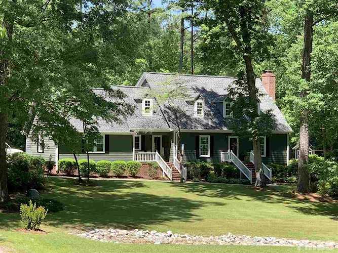 2015 Autumn Court Clayton, NC 27520