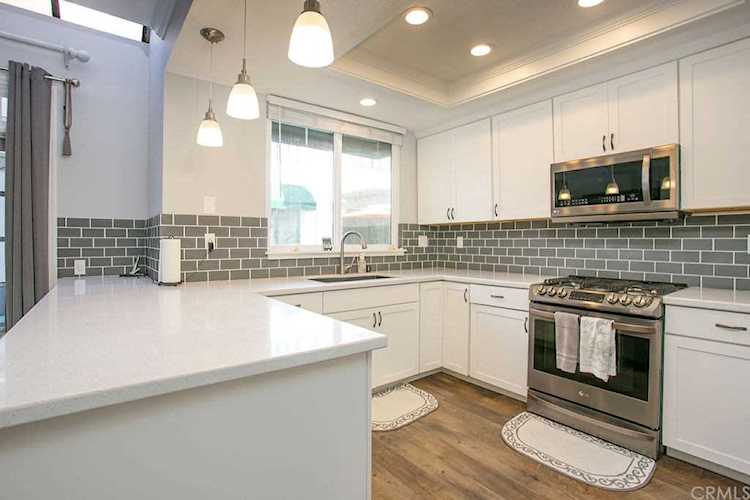 19562 Pompano Lane #110 Huntington Beach, CA 92648