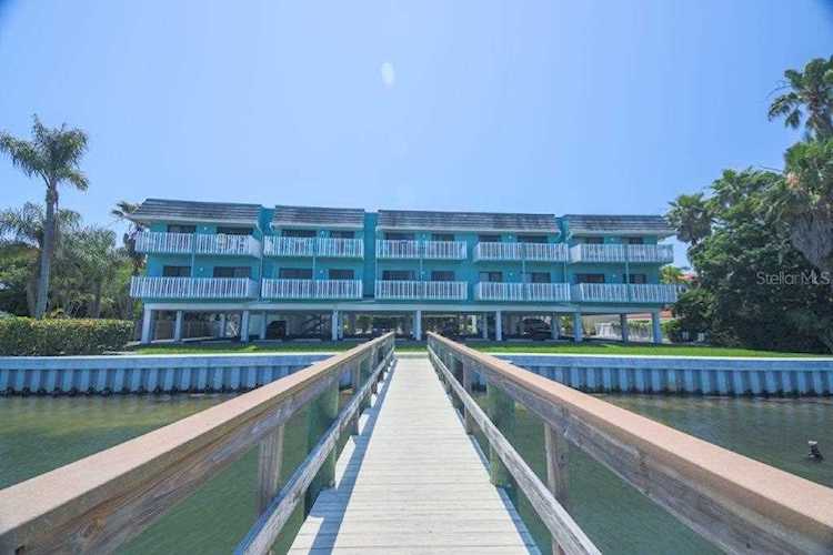 1301 N Bay Dr #8B Bradenton Beach, FL 34217
