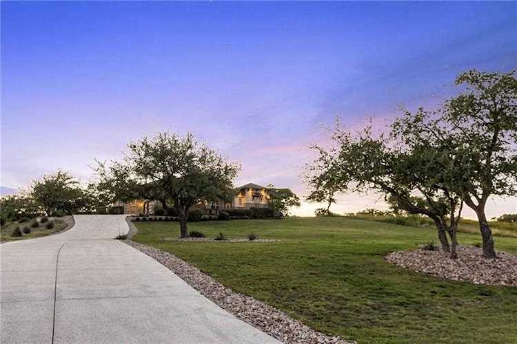 208 Questa Trl Liberty Hill, TX 78642