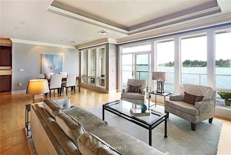13140 Country Club Dr SW #303 Lakewood, WA 98498
