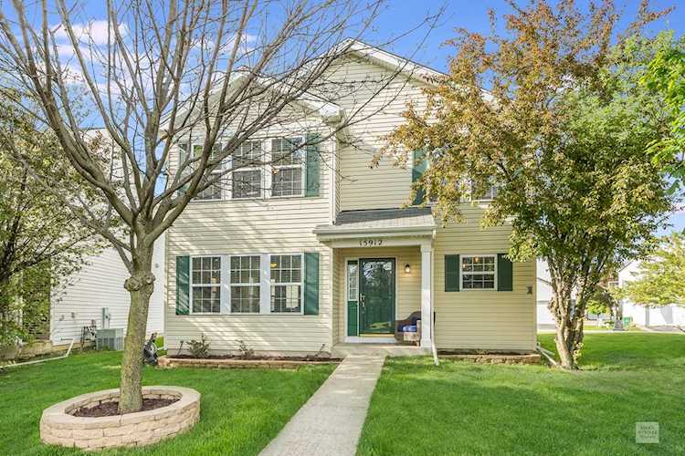 15912 W Iroquois Dr Lockport, IL 60441