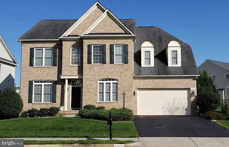 4853 Muddler Way Fairfax, VA 22030 | MLS ® VAFX1103958 Photo 1