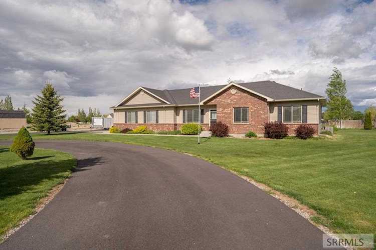 126 N 4090 E Rigby, ID 83442