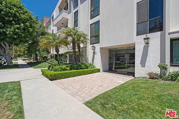 1550 Greenfield Avenue #302 Los Angeles, CA 90025