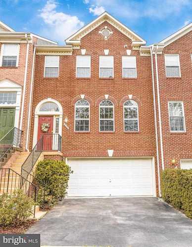 2812 Little Falls Place Falls Church, VA 22042