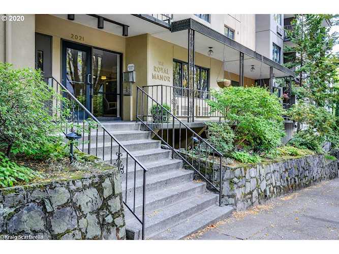 2021 SW Main St #35 Portland, OR 97205