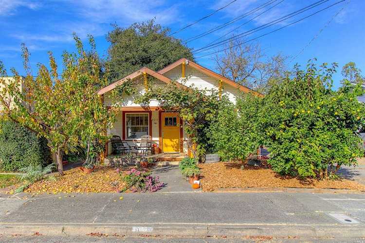 829 Wheeler Street Santa Rosa, CA 95404