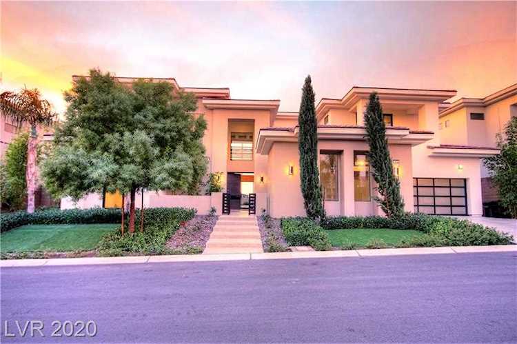 7415 Yonie Ct Las Vegas, NV 89117