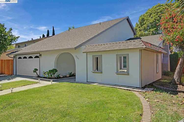 31249 San Andreas Dr Union City, CA 94587