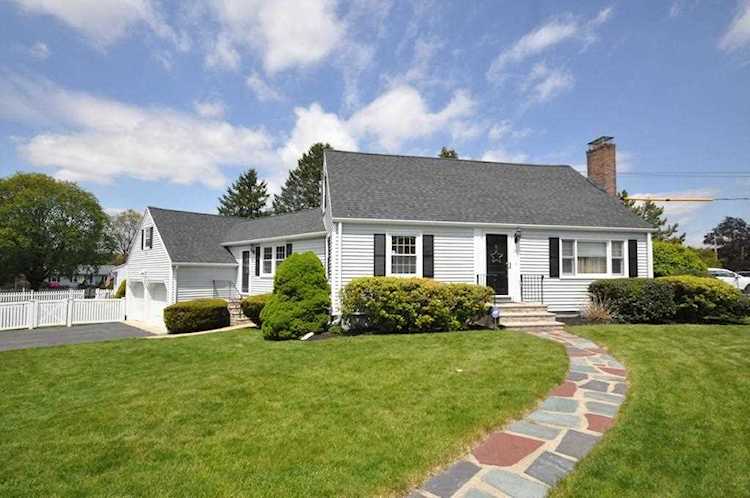 361 Lexington St Woburn, MA 01801