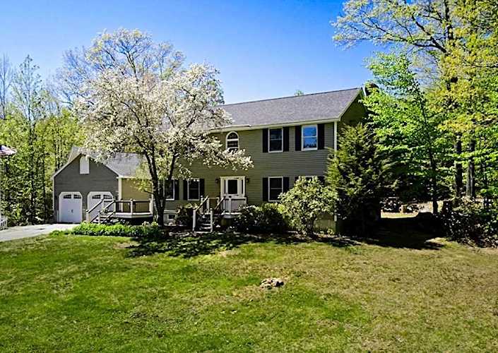 4 Cortland Circle New Hampton, NH 03256