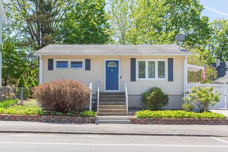 443 Spruce (Upper) St Manchester, NH 03103