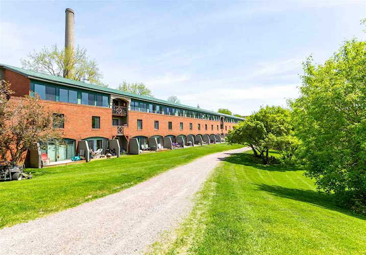 100 West Canal St #27 Winooski, VT 05404