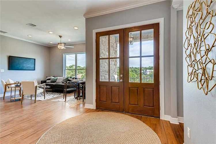 21908 Moulin Dr Spicewood, TX 78669