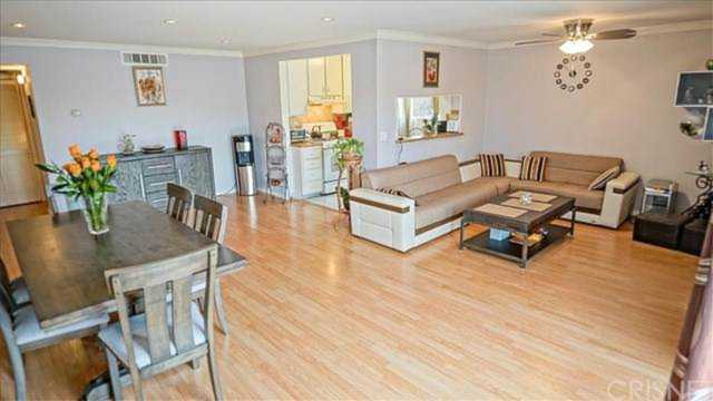 1422 Rock Glen Avenue #211 Glendale, CA 91205