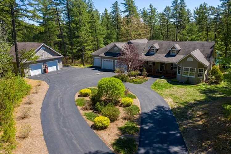 618 Moores Pond Rd Madison, NH 03875