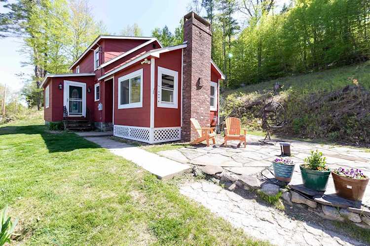 216 Wallace Rd Bedford, NH 03110