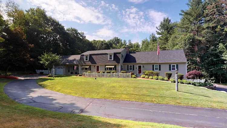 30 Gage Rd Bedford, NH 03110