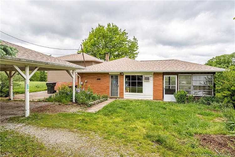 10655 N Skyline Dr Floyds Knobs, IN 47119