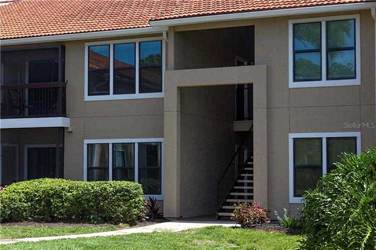4001 Crockers Lake Blvd #14 Sarasota, FL 34238