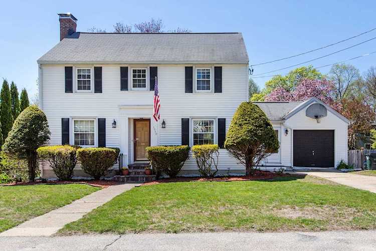 1058 Union St Manchester, NH 03104