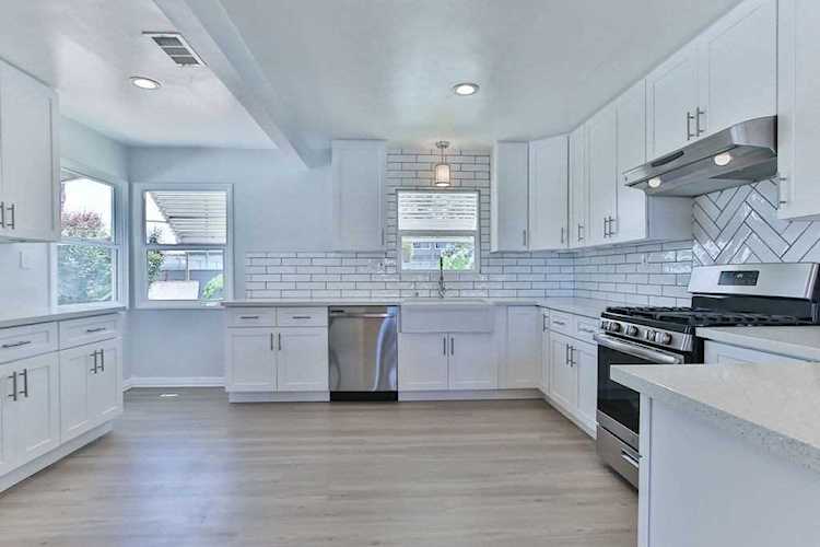 771 Garrett Ave Chula Vista, CA 91910