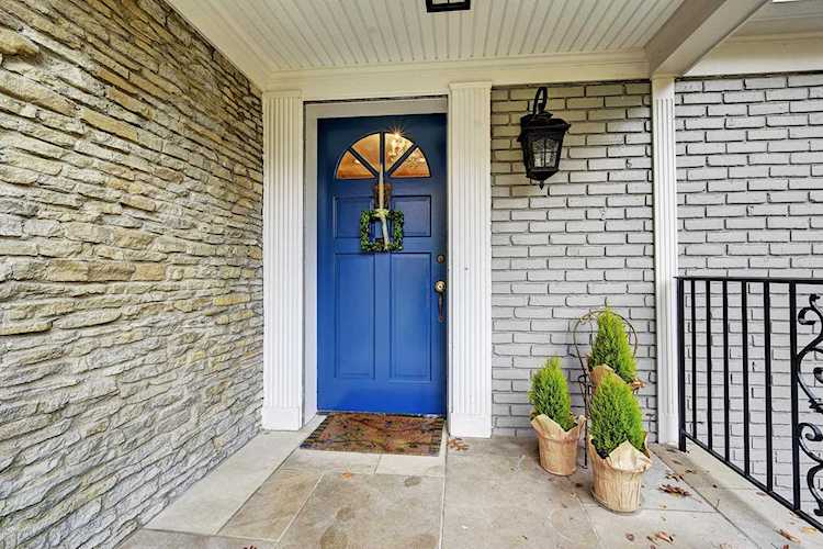 2518 Valley Vista Rd Louisville, KY 40205