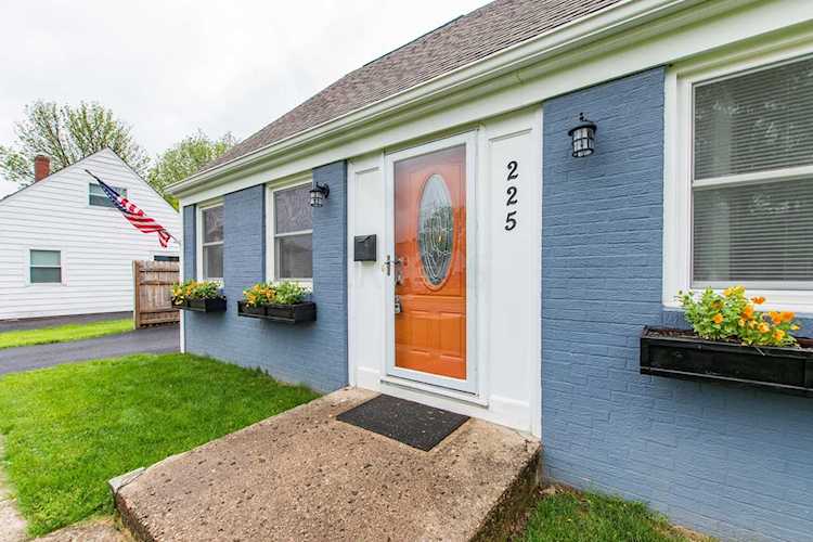 225 Deerfield Road Columbus, OH 43228