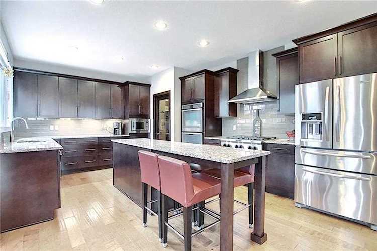 653 Boulder Creek Close S Langdon, AB T0J 1X3
