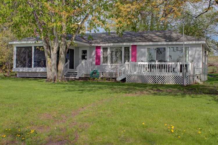 3581 West Shore Rd Alburgh, VT 05440