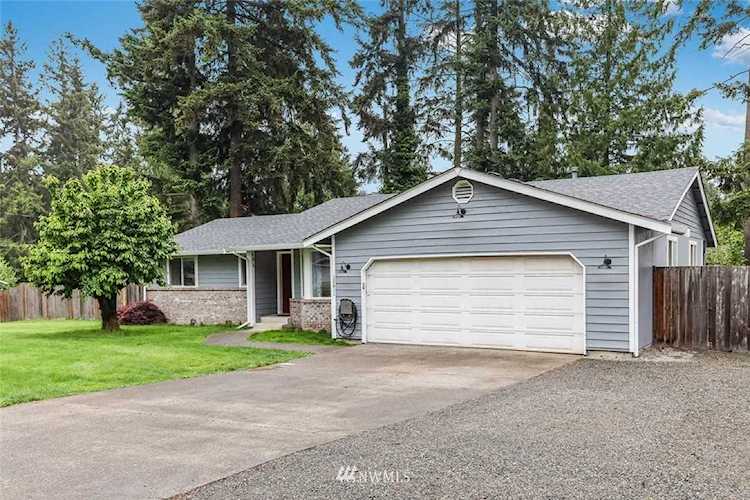 12611 145th St E Puyallup, WA 98374