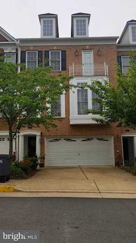 11447 Galliec St #43 Fairfax, VA 22030 | MLS ® VAFX1129442 Photo 1