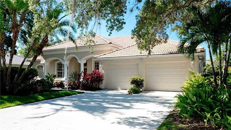 4836 Hanging Moss Ln Sarasota, FL 34238