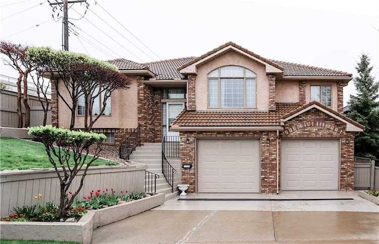 850 37 Street NW Calgary, AB T2N 4W3