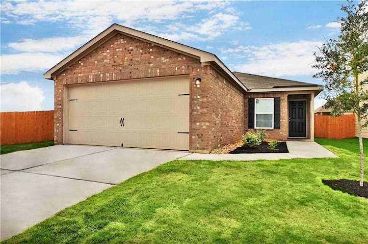 1532 Amy Dr Kyle, TX 78640