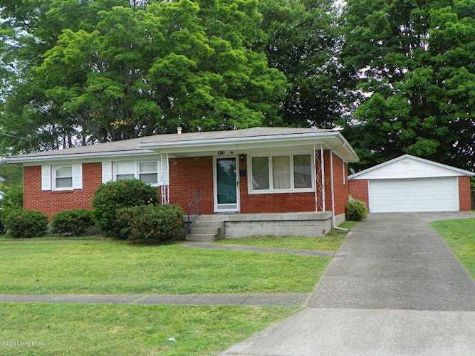 8301 Seaforth Dr Louisville, KY 40258