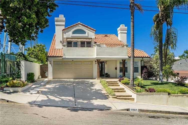 1437 6th Street Manhattan Beach, CA 90266