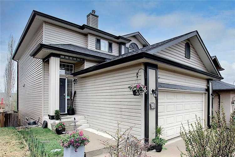 42 Tuscany Meadows Bay NW Calgary, AB T3L 2M9