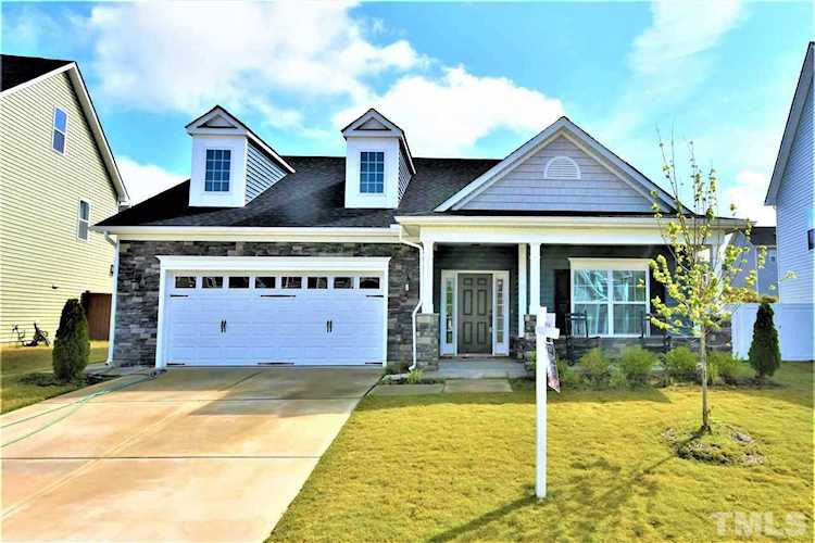 438 Lakemont Drive Clayton, NC 27520