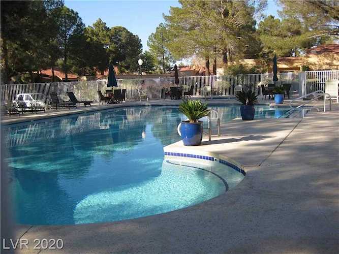 2851 S Valley View #1057 Las Vegas, NV 89102