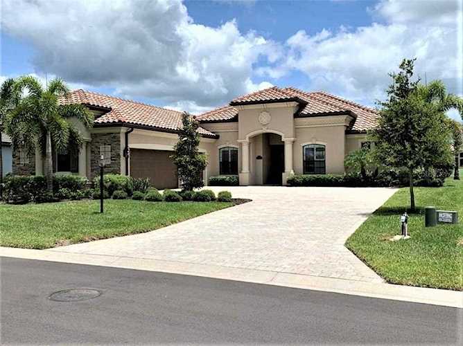 5629 Arnie LOOP Lakewood Ranch, FL 34211