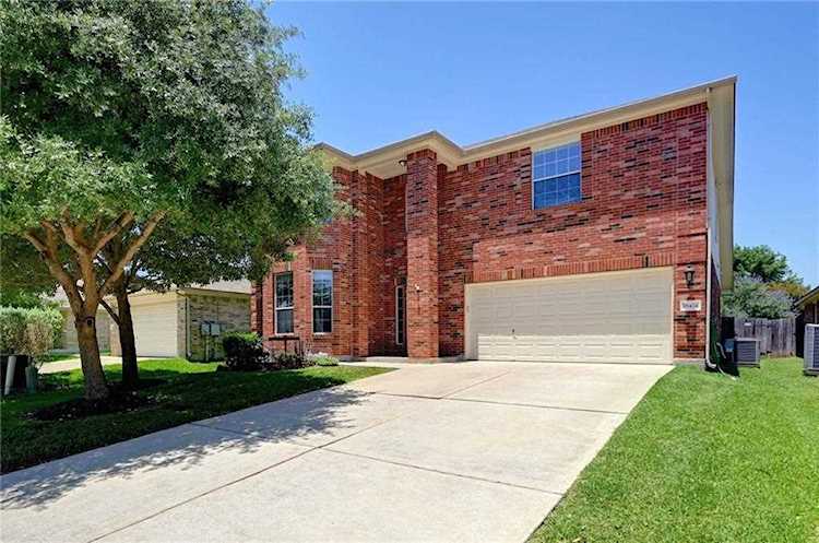 18424 Masi Loop Pflugerville, TX 78660