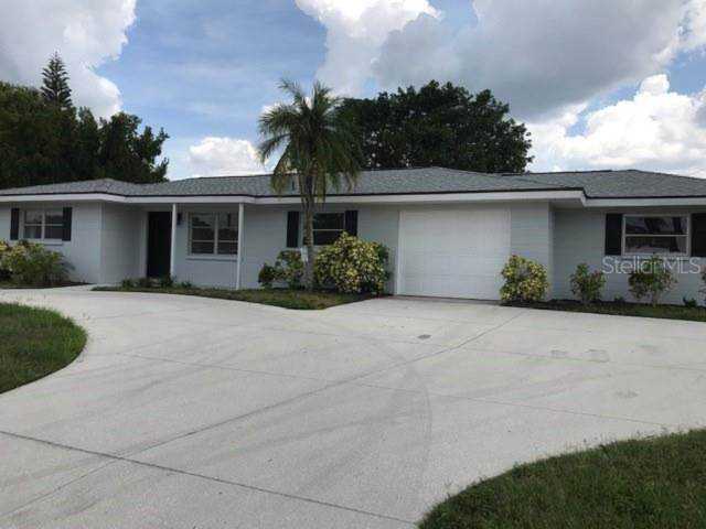 2844 Sunnyside St Sarasota, FL 34239