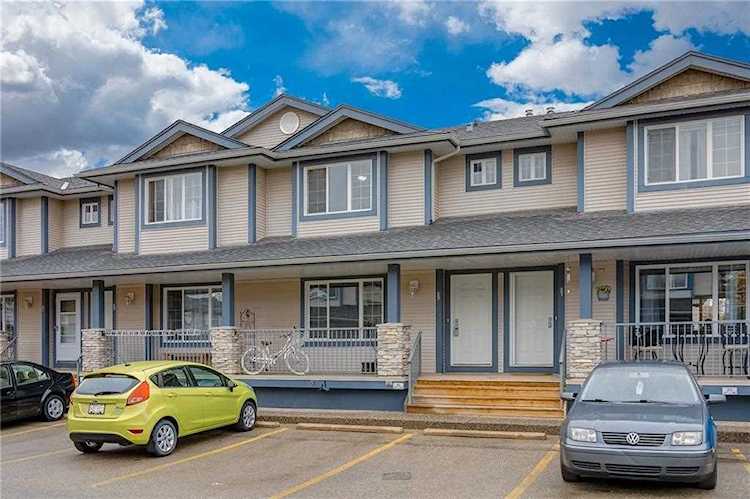 25 Eversyde Point(e) SW Calgary, AB T2Y 4X7